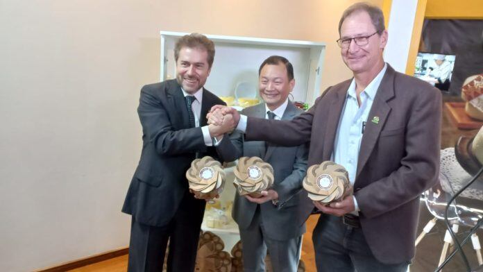Existe interés en exportar leche paraguaya al mercado de Taiwán para que se siga expandiendo la industria a escala internacional. Foto: Gentileza