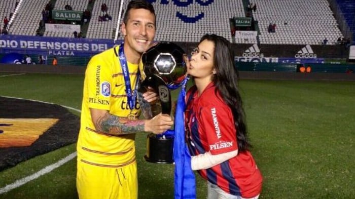 Jonathan Fabbro, cuando era novio de Larissa Riquelme. Foto: @larissariquelme