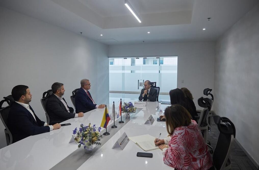 Durante el encuentro, las autoridades de ambos países abordaron también el avance de las investigaciones en el caso del asesinato del fiscal paraguayo Marcelo Pecci. Foto: Gentileza