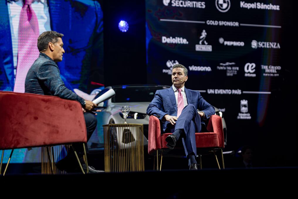 El presidente de la República Santiago Peña fue protagonista en una entrevista con Ismael Cala, en el marco del desarrollo de America Business Forum 2024. Foto: Gentileza