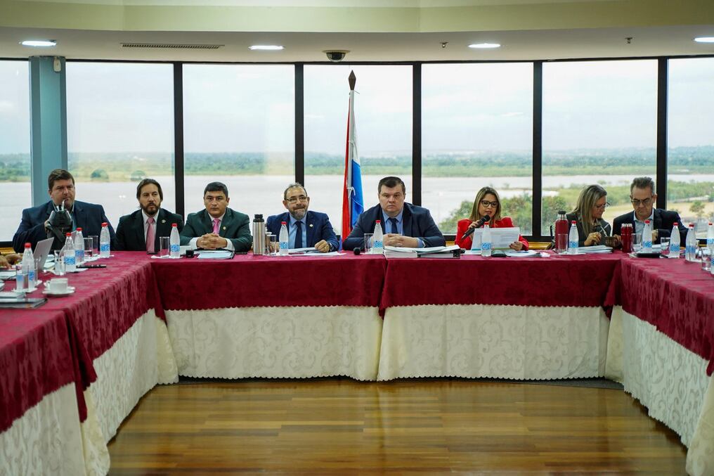La Comisión Bicameral sigue constatando irregularidades que se presentaron en el gobierno de Mario Abdo Benítez. Foto: @SenadoresPy