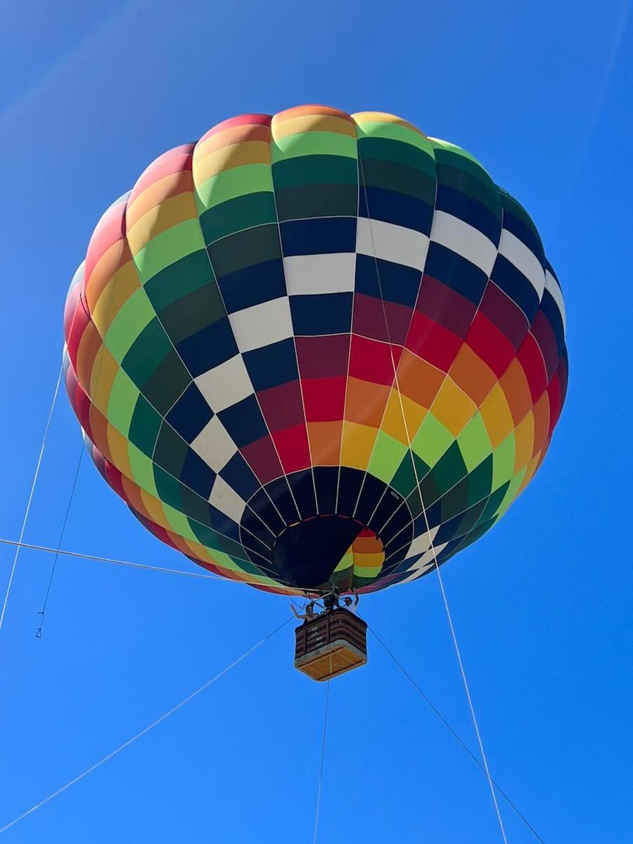 El Mbiguá ofrece la oportunidad de vivir este fin de semana la emoción de volar en globo aerostático y disfrutar de los paisajes de la bahía asuncena desde lo alto