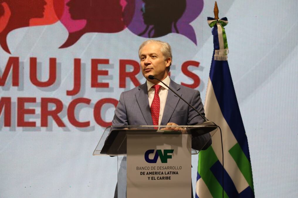 Jorge Srur habló acerca de las bondades del país como potencial bruto para las inversiones y los negocios. Foto: Archivo/@AgendaCAF