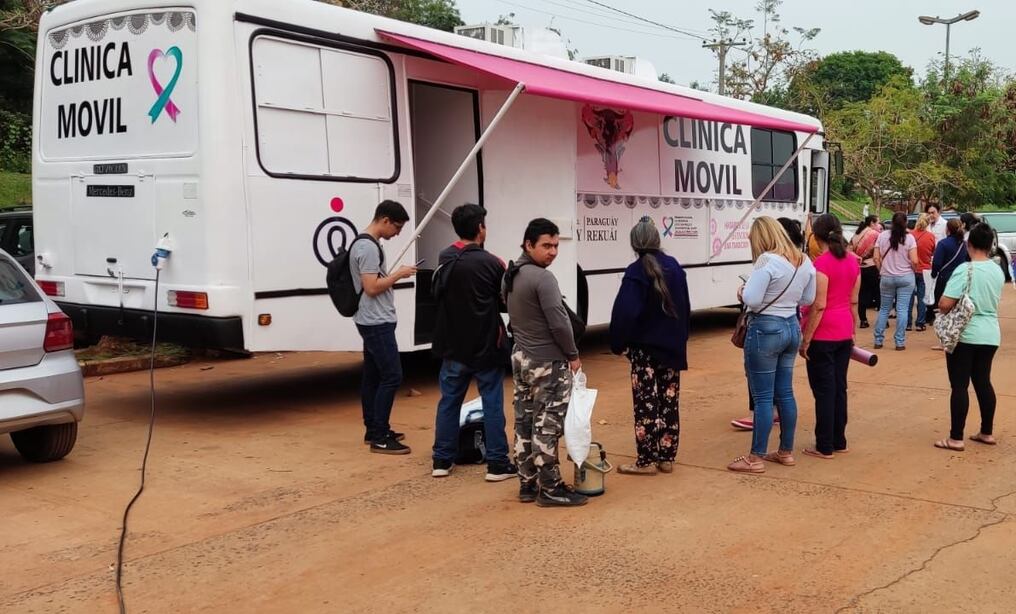 El Ministerio de Salud cuenta con una clínica móvil para la asistencia de pacientes oncológicos. Foto: Incan
