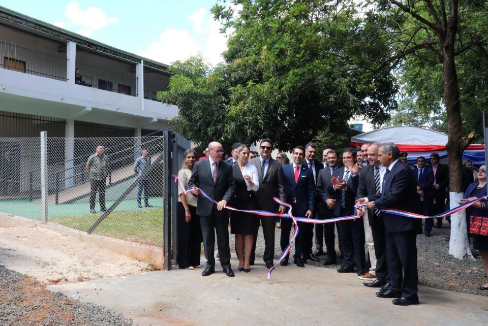 Con la presencia del presidente de la Corte, César Diesel, y del ministro Manuel Ramírez Candia, se habilito el juzgado de Primera Instancia de J. Eulogio Estigarribia. Foto: Gentileza