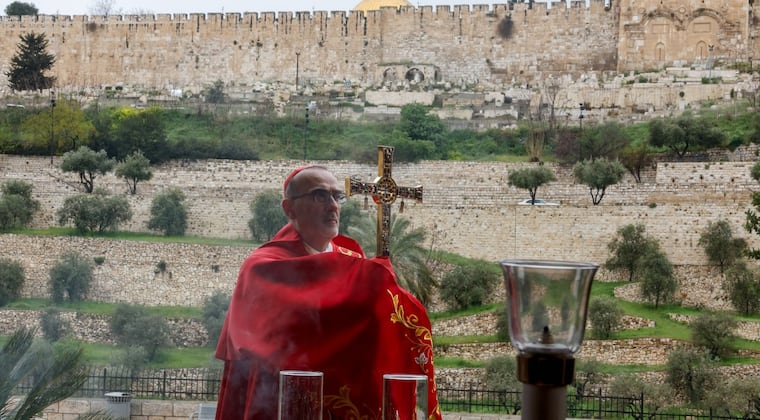 Israel asegura acceso de Patriarca Latino a la iglesia del Santo Sepulcro tras bloquearlo