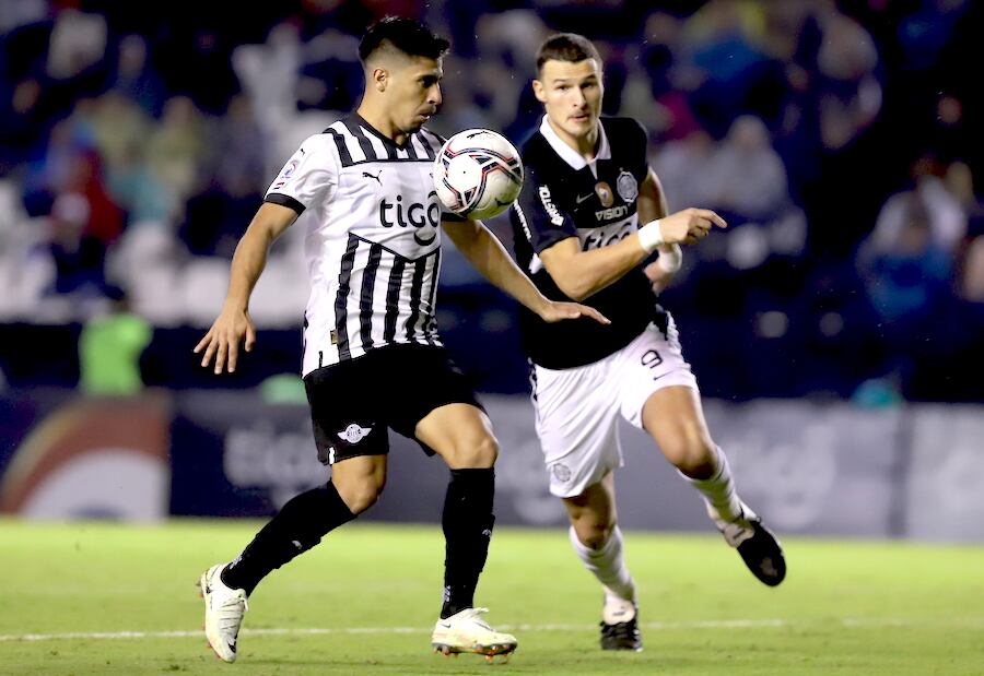 Olimpia y Libertad se verán las caras en Para Uno.FOTO: ARCHIVO