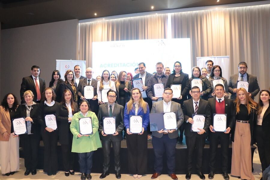 La acreditación es una herramienta para mejorar la calidad, cumplir requisitos legales y regulatorios, así como aumentar la confianza de los clientes