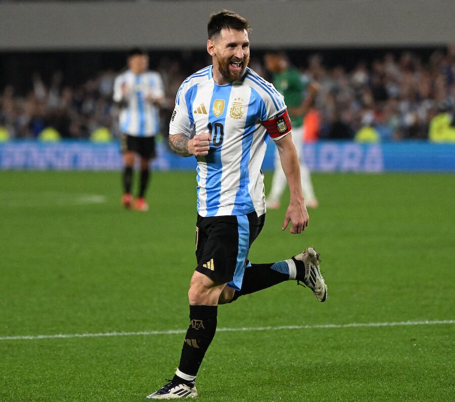 La vigencia del 10 de la Albiceleste, Lionel Messi, sigue intacta pese a los 37 años.FOTO: AFP
