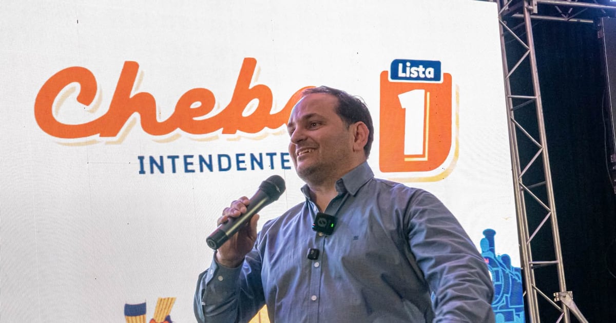 Remesowski ordena la retirada de su propaganda electoral