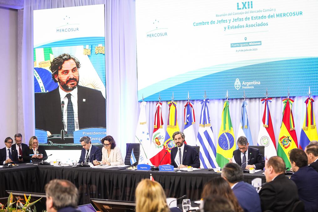 Este lunes pasado inició la cumbre regional con la reunión de cancilleres y este martes será el turno de los jefes de Estado del bloque. Foto: @CancilleriaARG