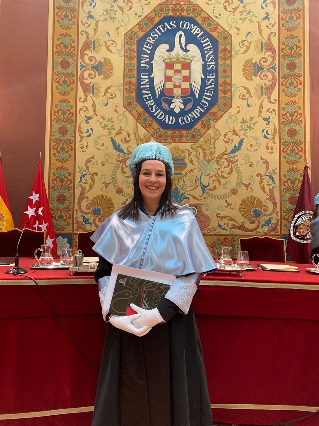 La becaria Viviana Sánchez Bobadilla obtuvo la máxima calificación en la Universidad Complutense de Madrid. Foto: Becal