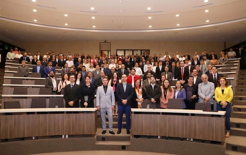 Funcionarios de distintas instituciones del Estado vinculados al área de tecnología de la información y comunicación compartieron experiencias y buenas prácticas en materia de TIC. Foto: Gentileza