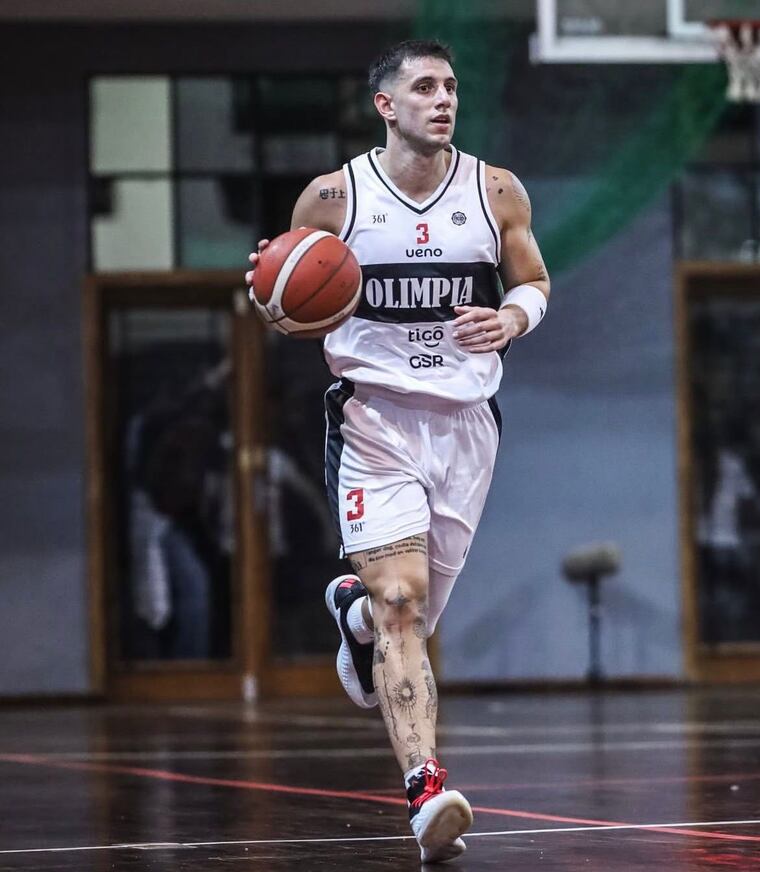 Vicenzo Ochipinti está saliendo con Patty Orué.