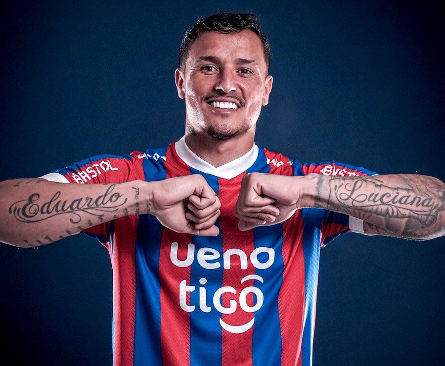 El delantero Edú todavía tendrá que esperar para debutar, como lo afirmó Víctor Bernay.FOTO: CLUB CERRO PORTEÑO