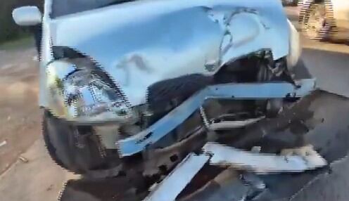 Se reportaron significativos daños materiales de los vehículos involucrados en el accidente. Foto: Captura de pantalla