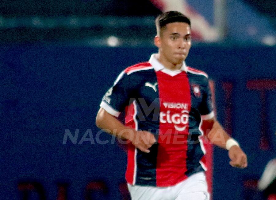 El lateral Luis Vargas sufrió otra grave lesión de rodilla.FOTO: EDUARDO VELÁZQUEZ