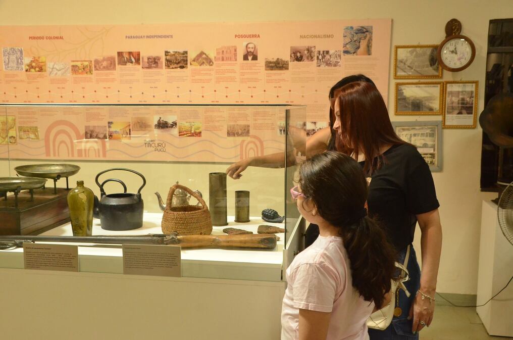Museo Histórico Tacuru Pucu, de Hernandarias, fue parte del evento nacional Noche de los Museos y tuvo buena concurrencia. Inauguró su renovación en la gestión y visualización de su acervo. Foto: Gentileza