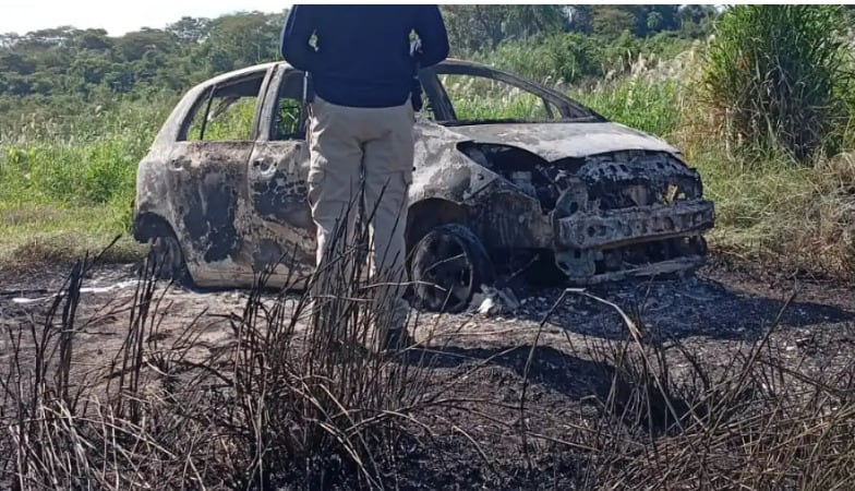 El vehículo fue identificado como el utilizado por los atacantes del abogado Gustavo Aníbal Medina Carneiro a través de la chapa y el número de chasis. Foto: Gentileza
