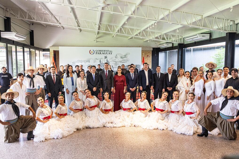 Las posibilidades son infinitas cuando hay voluntad entre dos naciones, dijo Santiago Peña. Foto: Gentileza