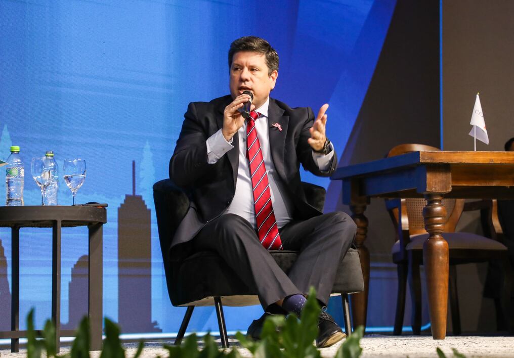 Javier Giménez participó este lunes en la jornada inaugural del evento del Consejo Empresarial de América Latina. Foto: @MIC_PY