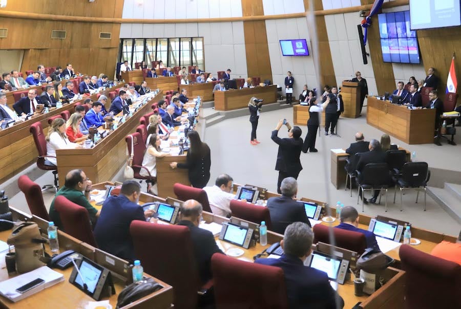 La nota fue remitida por el Poder Ejecutivo a la Cámara de Diputados, que deberá llevar adelante el proceso para la definición si se da o no la intervención en ambos municipios. Foto: Archivo