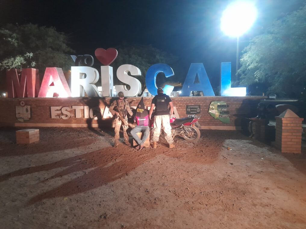El fiscal Andrés Arriola realizó el procedimiento donde se logró la detención de un hombre que distribuía marihuana. Foto: Gentileza