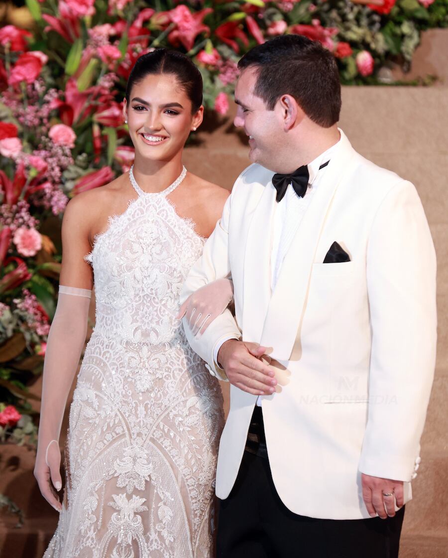 Manuel Riera present a su adorablehija, Jacinta Riera Caballero