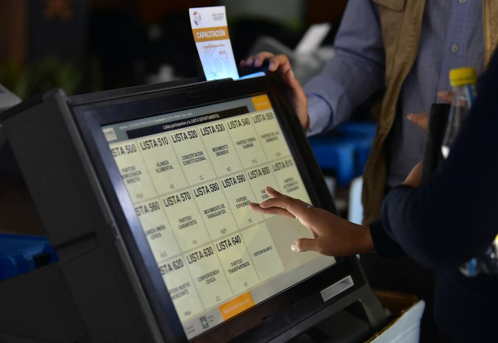 Partidos están a la espera del cronograma electoral para iniciar las tareas preparatorias. Foto: AFP