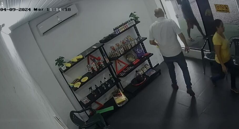 El hombre ya fue identificado supuestamente como César Alberto Arévalos, de 45 años. Foto: Captura de pantalla