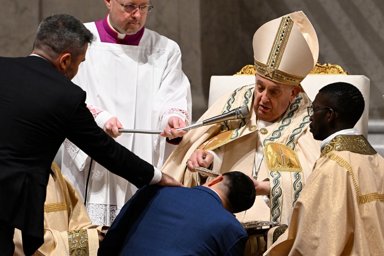 Diario HOY | El papa preside la vigilia de Pascua y aplaca rumores ...
