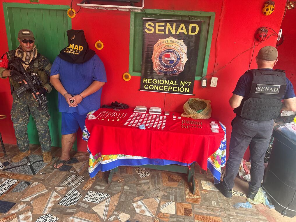 El hombre considerado líder del microtráfico en San Pedro fue derivado a la sede regional de la Secretaría Nacional Antidrogas (Senad) en Concepción. Foto: Gentileza