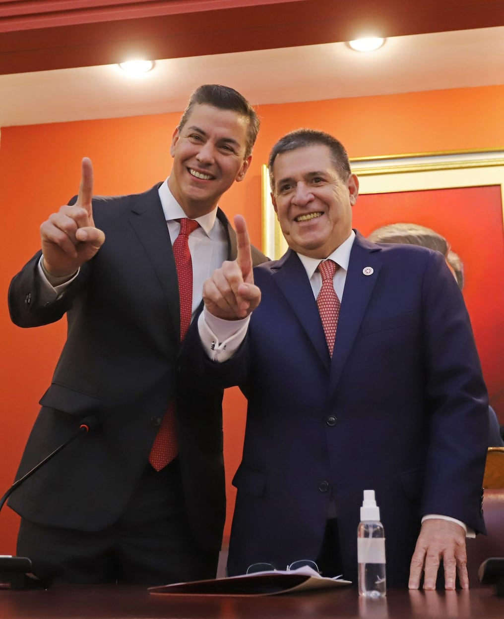 El mandatario saludó al presidente de la ANR en el día de su cumpleaños. Foto: Gentileza