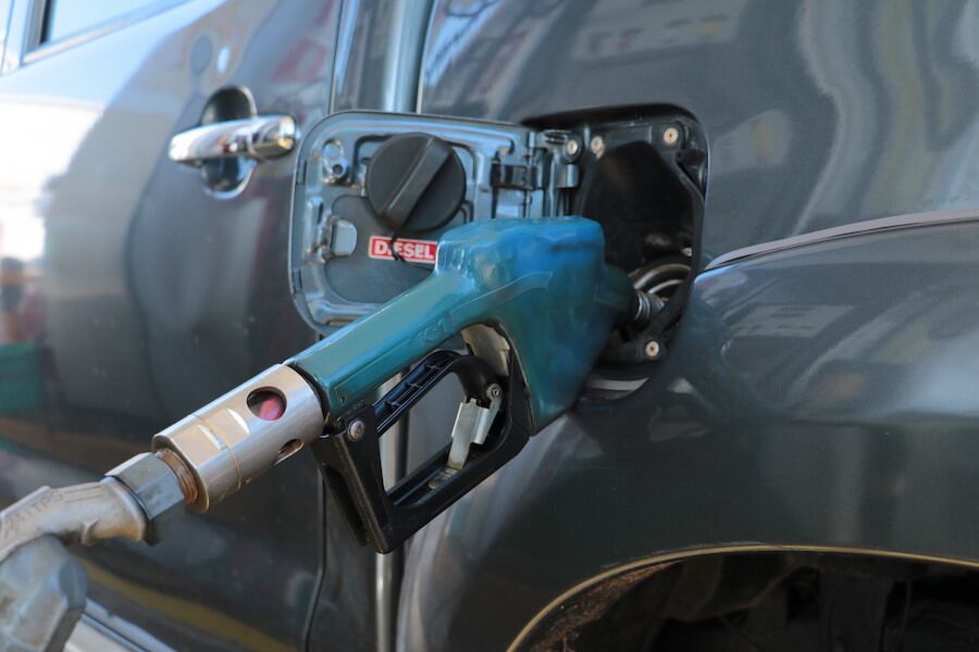 Gustavo Leite, senador electo, informó que está avanzando en la redacción del proyecto de ley de la transparencia en el marco de los combustibles y el gas, sobre todo en el mejoramiento de la calidad de los combustibles a mejor precio. Foto: Archivo