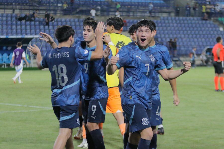 Una tremenda alegría de los chicos de la selección paraguaya al vencer a Argentina tras asegurar la clasificación al Mundial. Foto: @SELECCIÓNPARAGUAYA