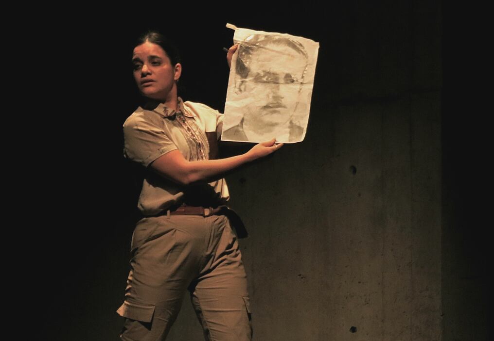 Patty Galeano protagoniza el unipersonal “Fugaz”, sobre la poeta Carmen Soler, que abrirá el ciclo conmemorativo, el 28 de noviembre. Foto: Gentileza
