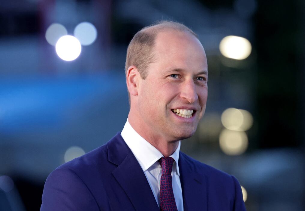 En caso de la muerte del rey Carlos III, su hijo mayor, el príncipe William, heredero directo de la Corona, sería proclamado automáticamente como nuevo rey del Reino Unido. Foto: AFP