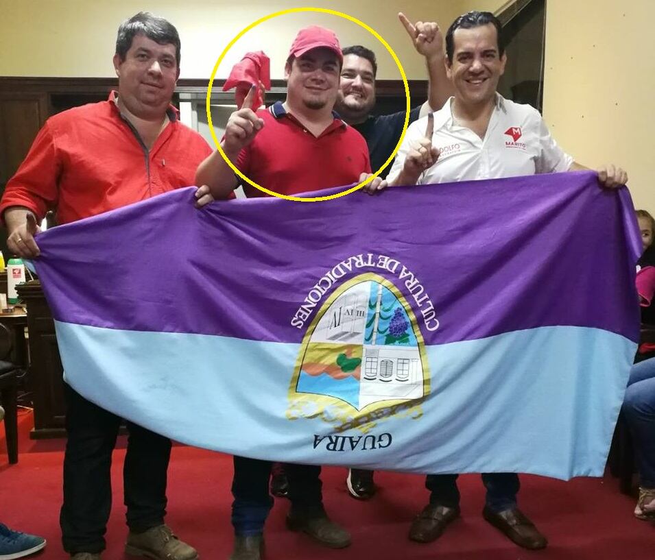 Max Hyakman Friedmann (centro) junto a su hermano Rodolfo (der).