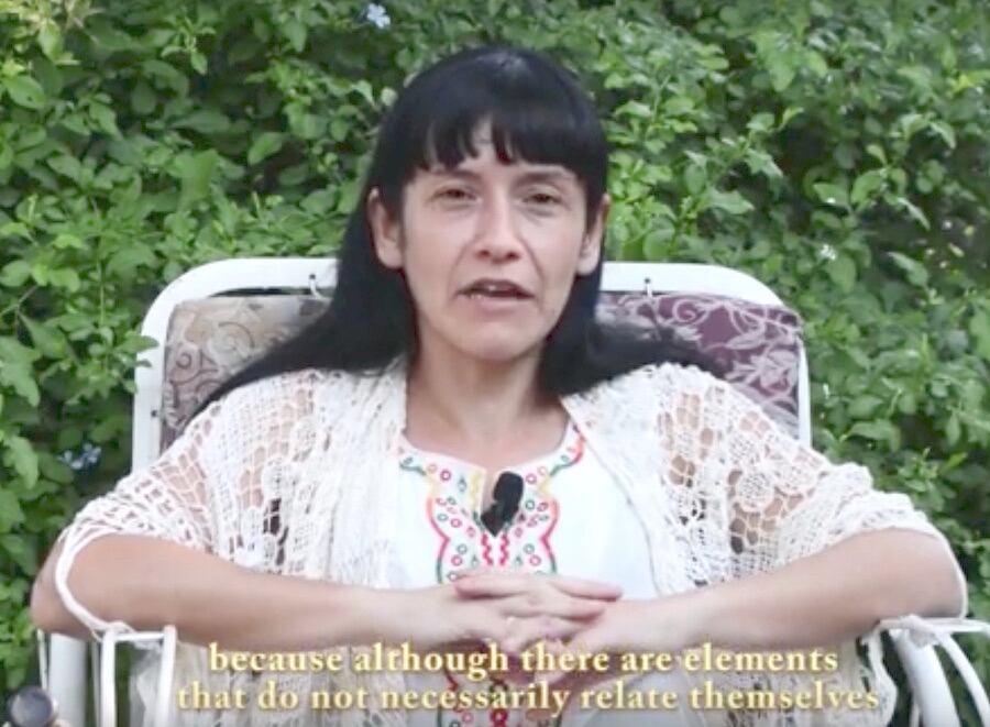 El filme lleva al público por los 10 años de producción artística de la destacada compatriota Adriana Villagra.