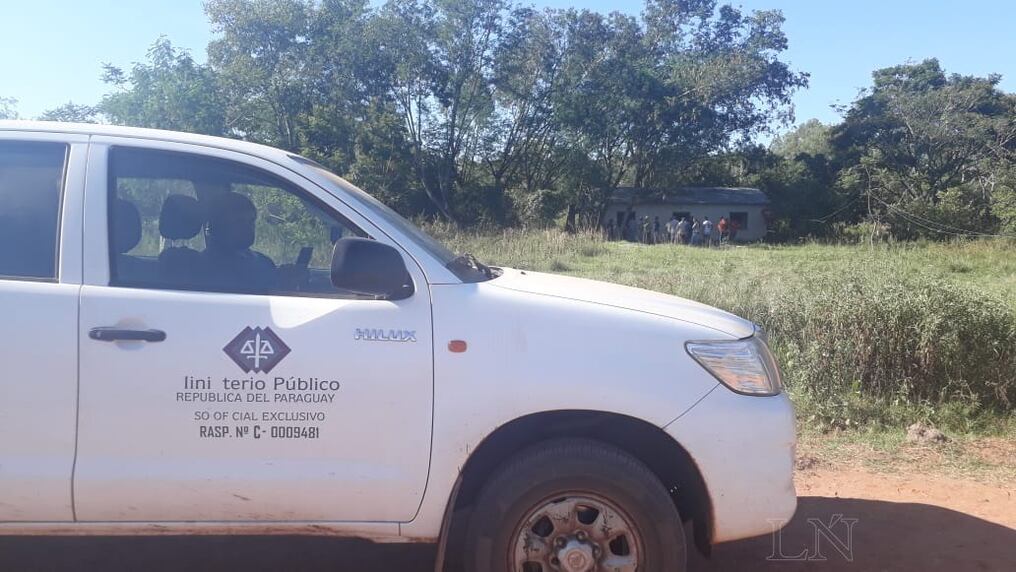 Un móvil del Ministerio Público se presentó frente a la casa donde ocurrió el hecho en San Pedro. Foto: Lorenzo Aguero
