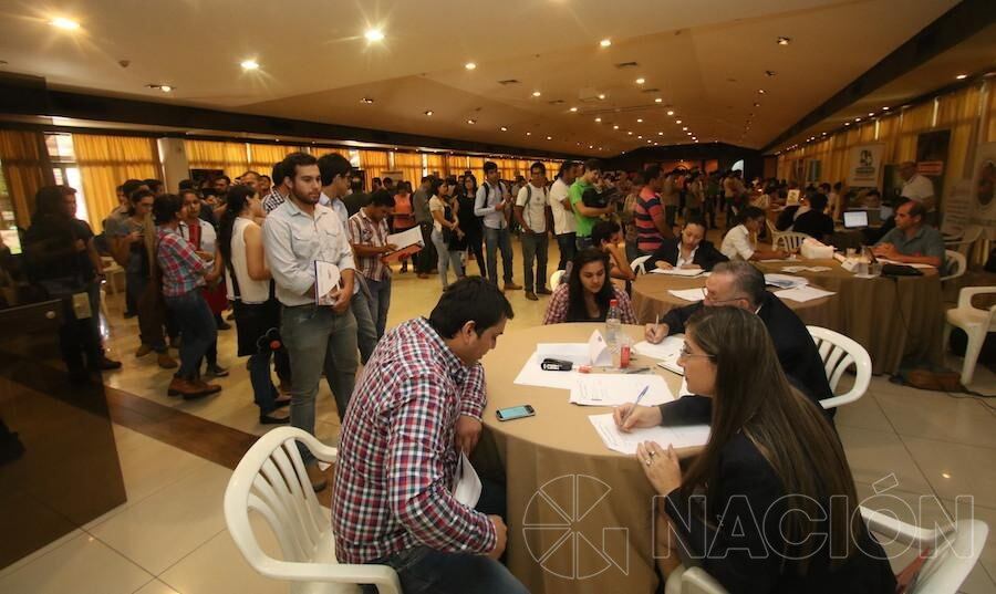 Más de 500 personas presentaron sus carpetas en la Expo Rural que se realizó ayer.FOTO:PÁNFILO LEGUIZAMÓN