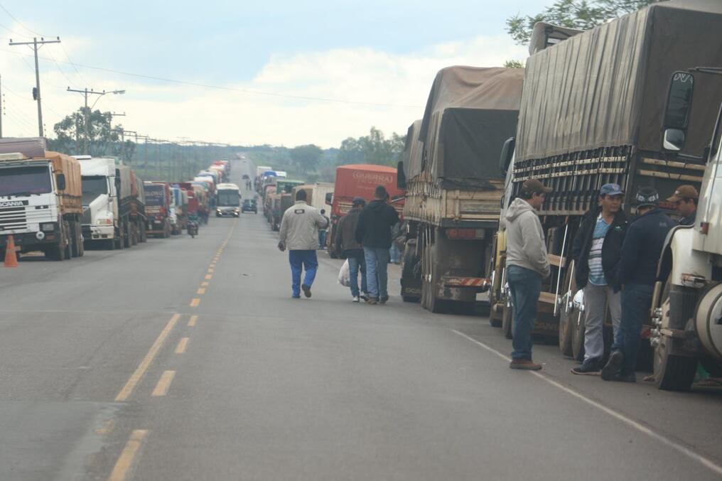 El paro de camioneros comenzó el 16 de mayo. Foto: Aníbal Gauto.