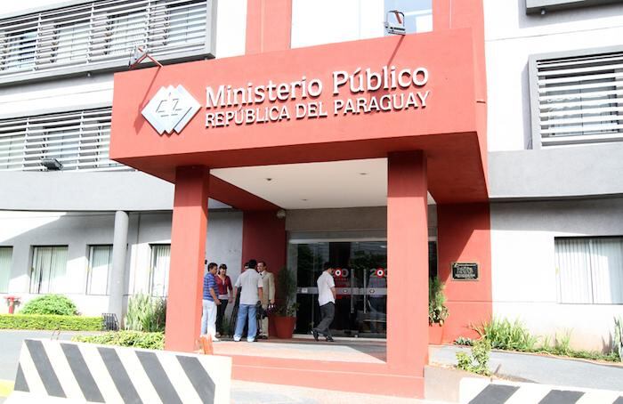 El laboratorio forense del Ministerio Público iniciará el miércoles el peritaje al celular que contiene los diálogos entre senadores disidentes de la ANR y opositores, donde conversan sobre la supuesta intención de contratar a un sicario para atentar contra el presidente de la República, Horacio Cartes.