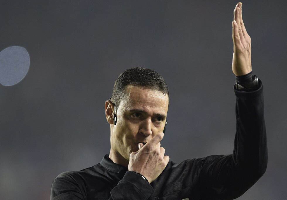 Eliminatorias: Designan árbitros uruguayos y brasileños para los partidos de Paraguay