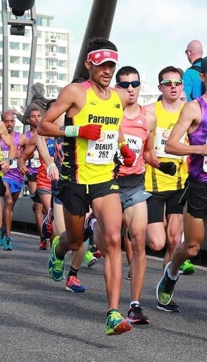 Maratón de Rotterdam, donde tocó el cielo con las manos.