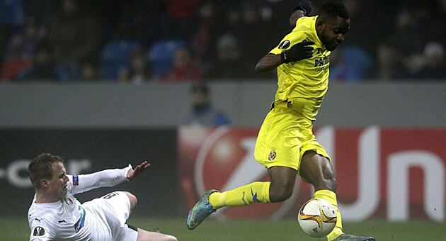 El congoleño Cédric Bakambu, hizo uno de los goles para el Villarreal.