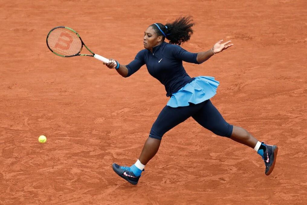 Ganadora del trofeo en 2002, 2013 y 2015, la estadounidense intentará conservar el título el sábado ante Muguruza, que ganó la otra semifinal a la australiana Samantha Stosur (6-2 y 6-4).