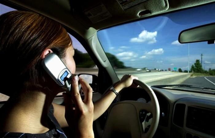 Aumenta el número de accidentes por culpa del celular.