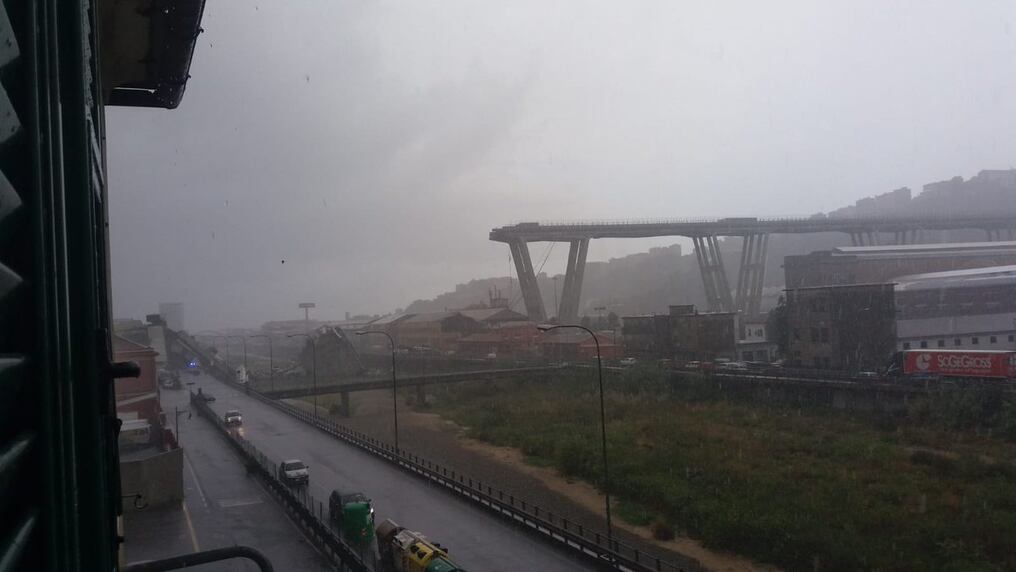 Concesionario de autopista derrumbada gestiona carreteras en Brasil y Chile