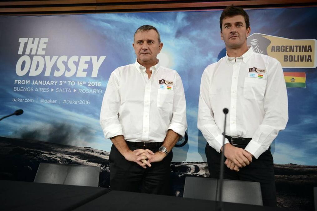 Éttiene Lavigne y Marc Coma, los rostros visibles de la organización del Dakar. Foto: AFP.